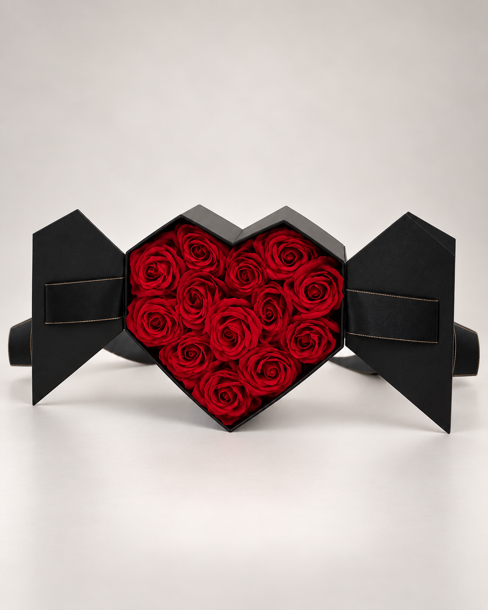 Coffret éclat d'amour – Cœur de roses éternelles rouges à portes