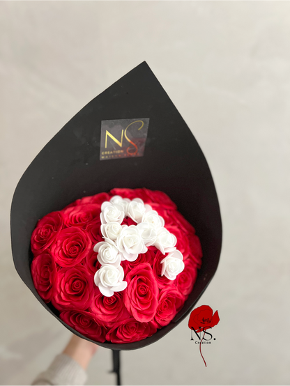 Bouquet de rose red naomi rouge à personnaliser