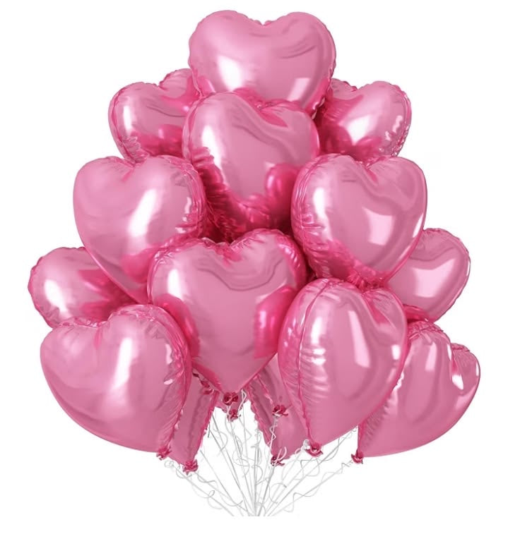 Bouquet de ballons cœurs rose brillant, fond blanc