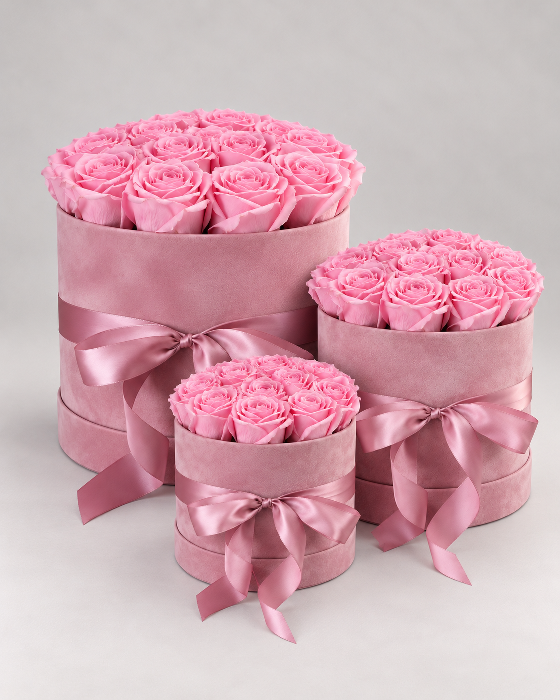 Trio de coffrets Petit Bonheur en trois tailles, roses éternelles roses en velours rose