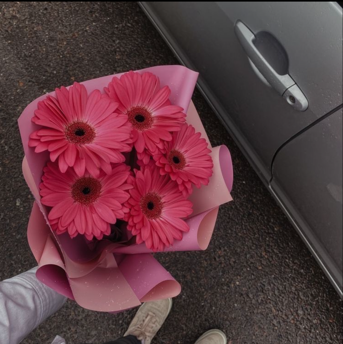 Bouquet GEORGIA de gerberas roses, autre vue réelle