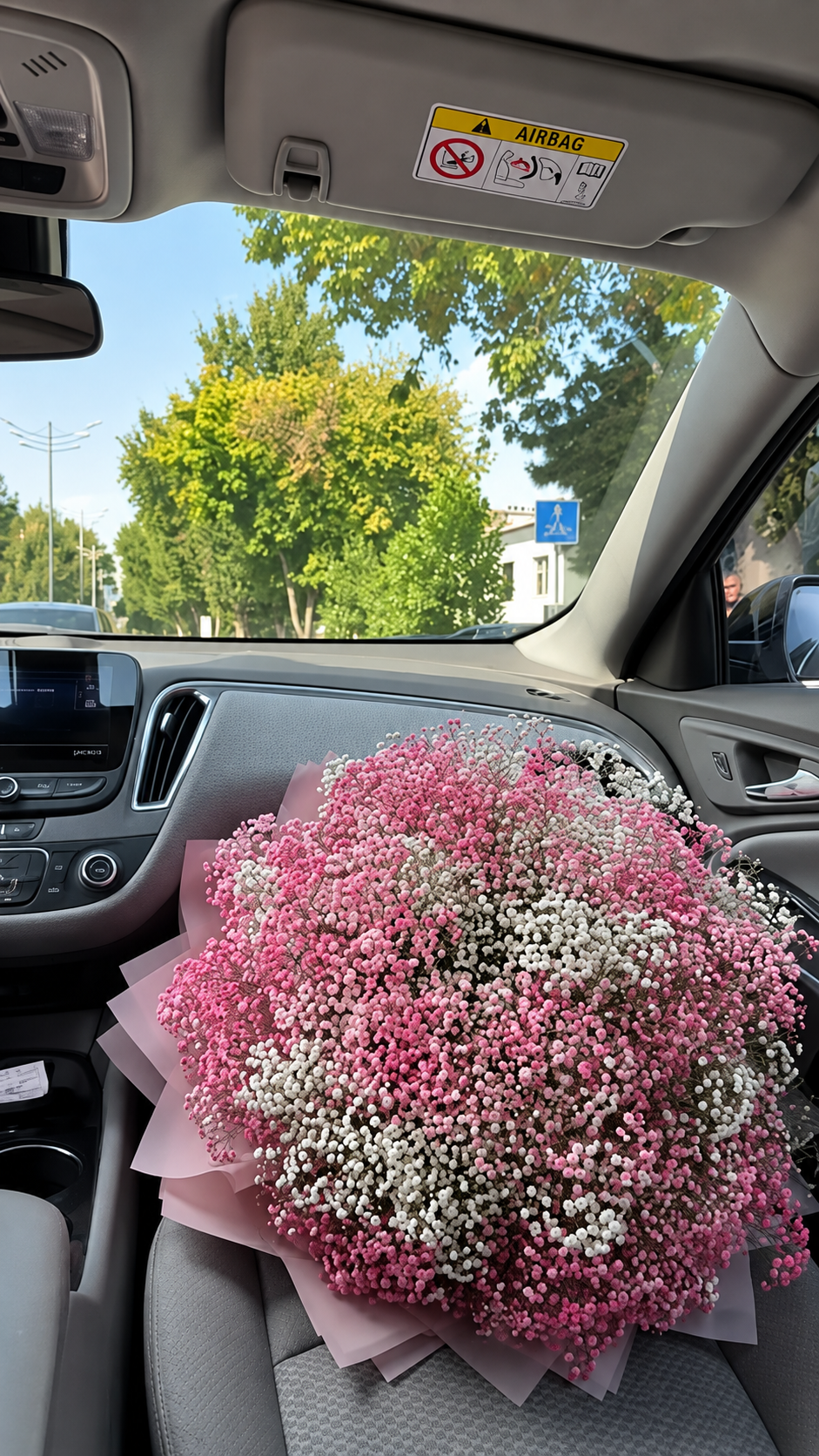 Bouquet ISABELLA de gypsophile rose fraîche, vue d'ensemble