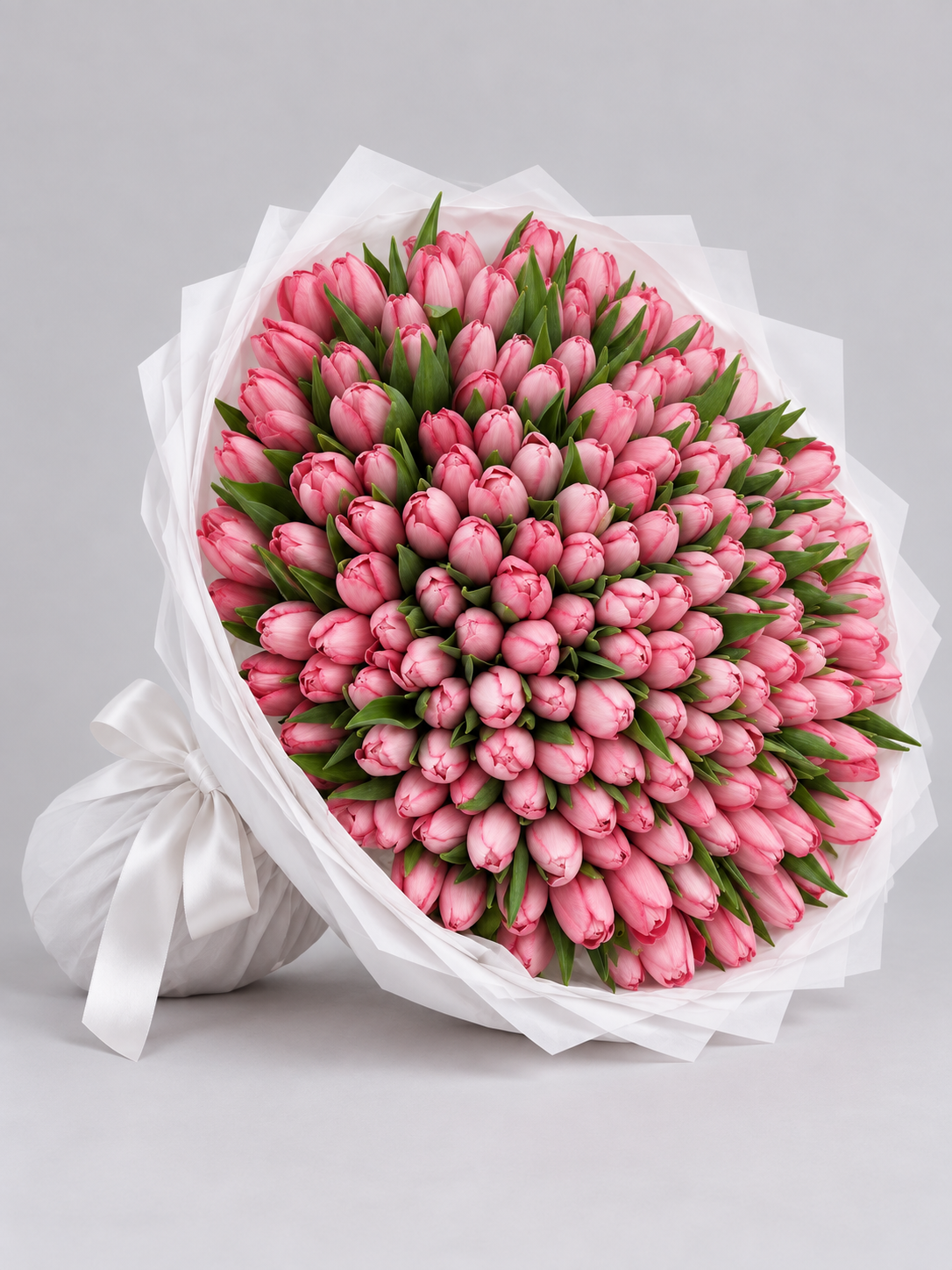 Bouquet LUNA de tulipes roses fraîches, vue de côté