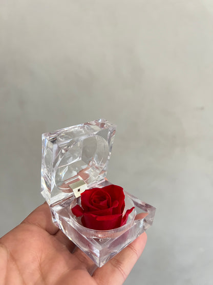  porte-bague orné d'une rose éternelle