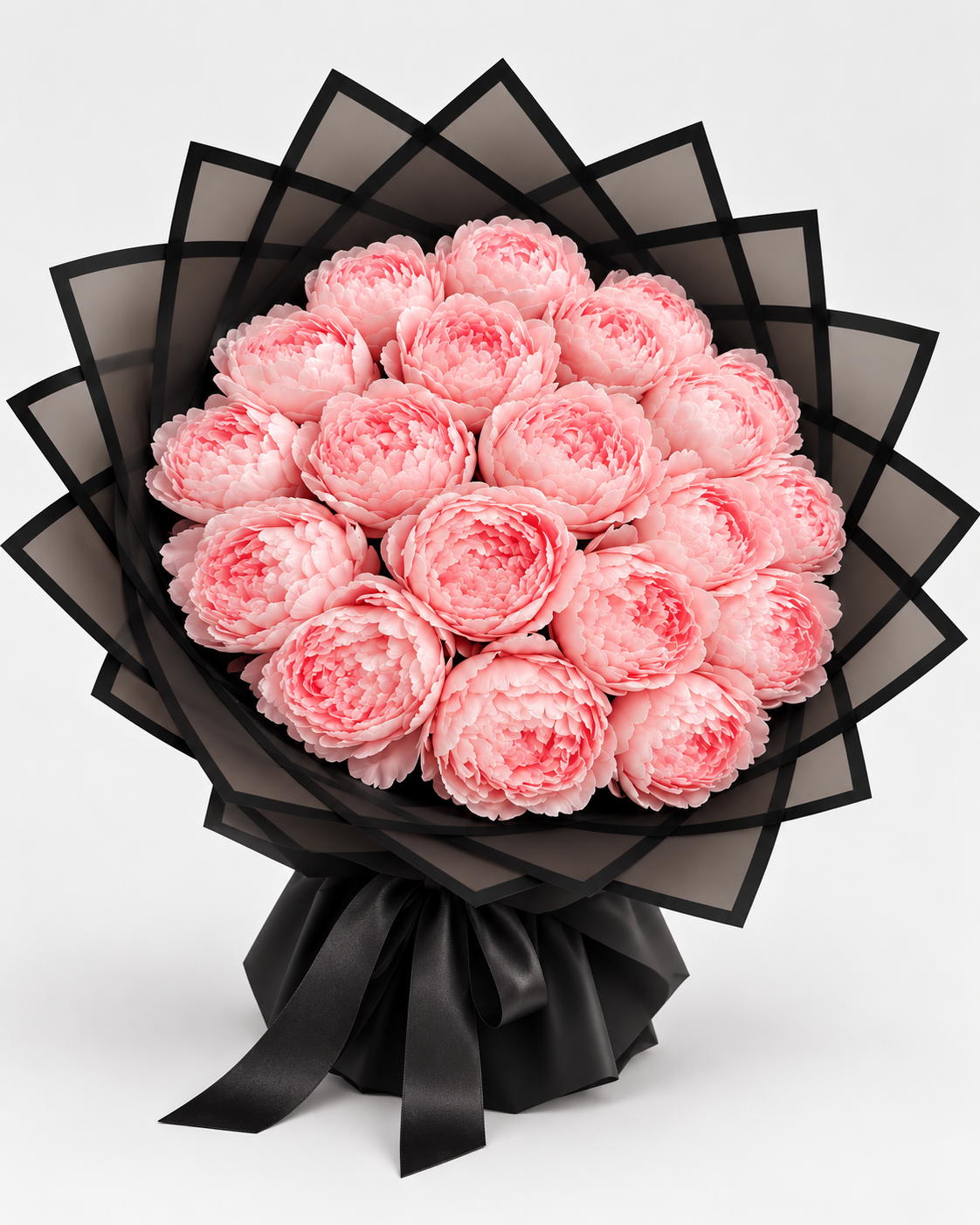 Bouquet YASSMINE de pivoines éternelles rose clair avec ruban noir, posé sur fond neutre
